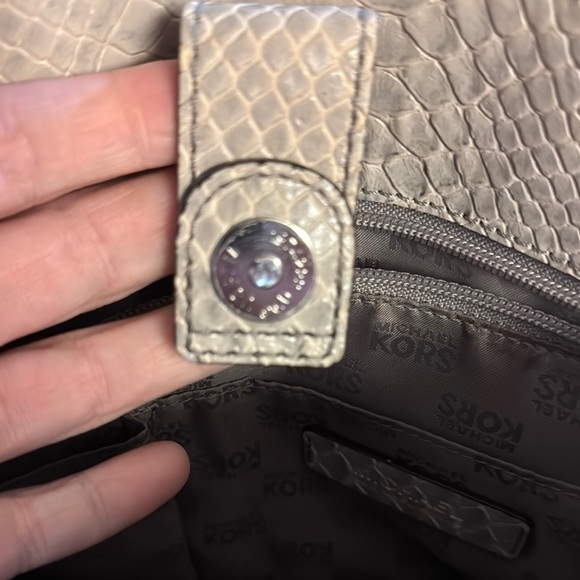 Michael Kors Tan Leather Handbag - Picture 12 of 12